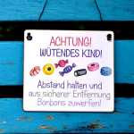 Schild mit lustigem Spruch Achtung wütendes Kind