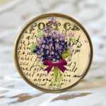 M&ouml;belknopf Vintage Blume lila