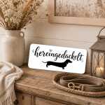 Dackel Schild hereingedackelt – Alu Türschild für Dackelfreunde | Dackelsilhouette + herziger Schriftzug