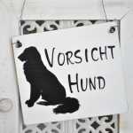 Hundeschild VORSICHT HUND Hundesilhouette