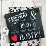 Schild Dekoschild FRIENDS & FAMILY HOME 13 x 13 (SAH+D) Holz