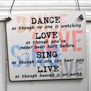 Dekoschild aus Holz DANCE LOVE SING LIVE 11 x 9,5 x 0,4 cm